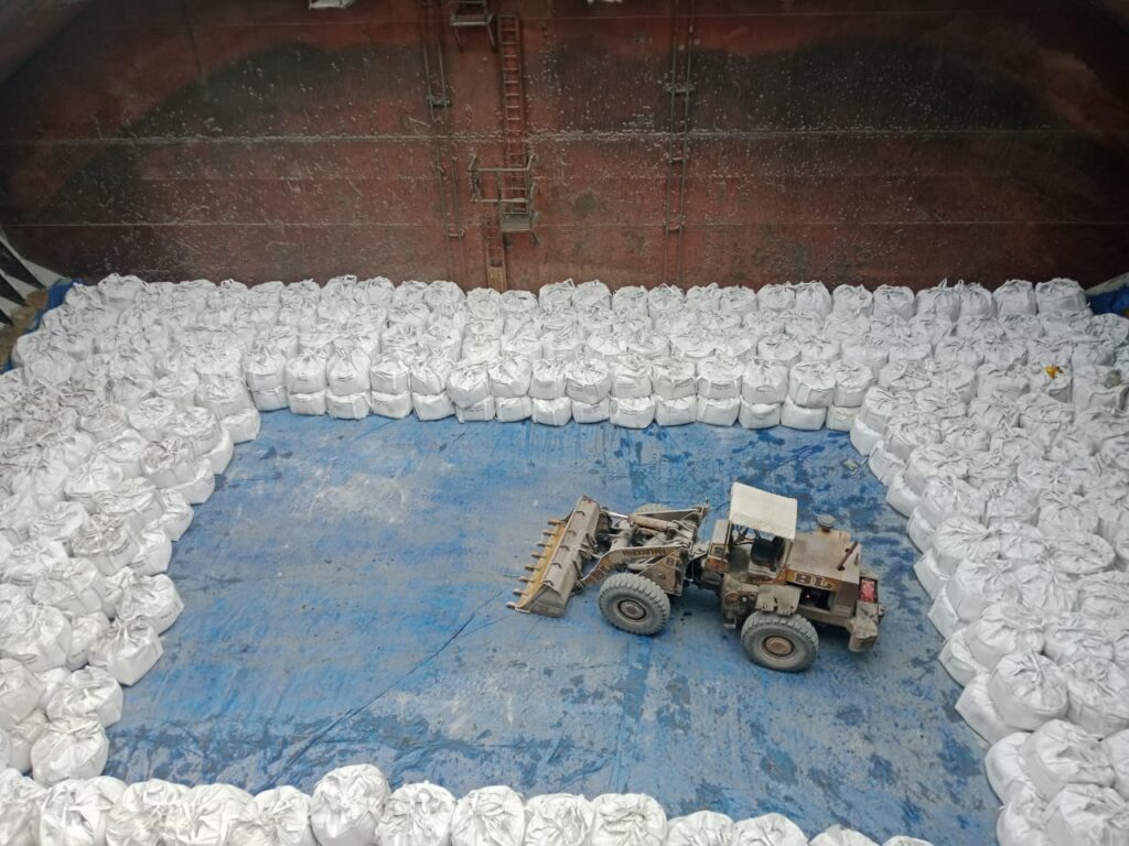 LOADING OF BAGS (13)